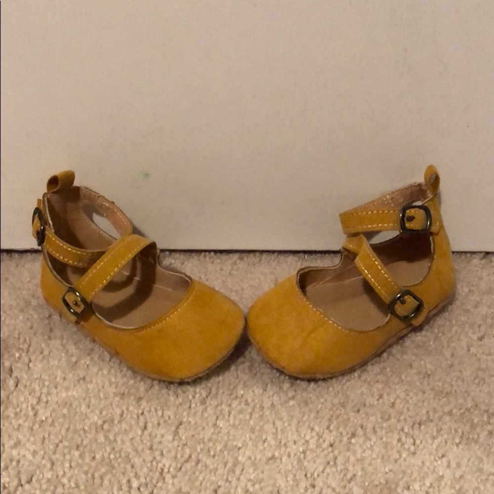 Old navy baby shoes